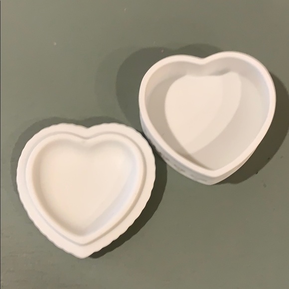 Precious Moments Figure - Picture 3 of 8